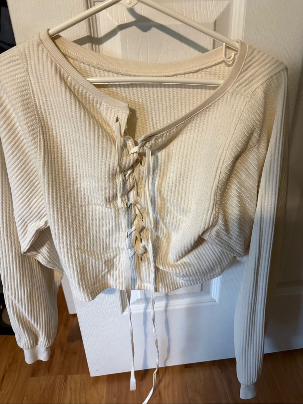 Moussy Cream Ribbed Lace-Up Cropped Sweatshirt